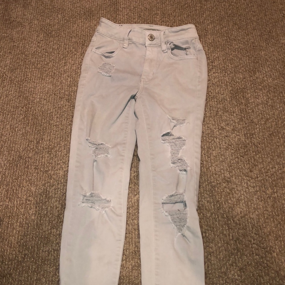 stretchy ripped jeans